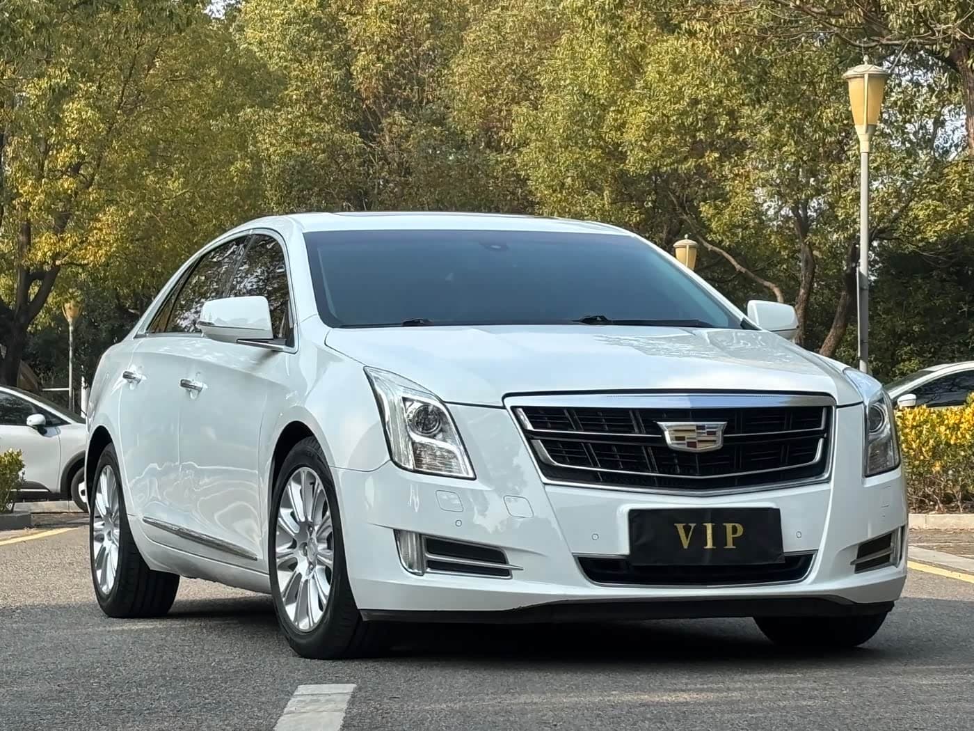 Cadillac XTS 2017 — Фото 3/17