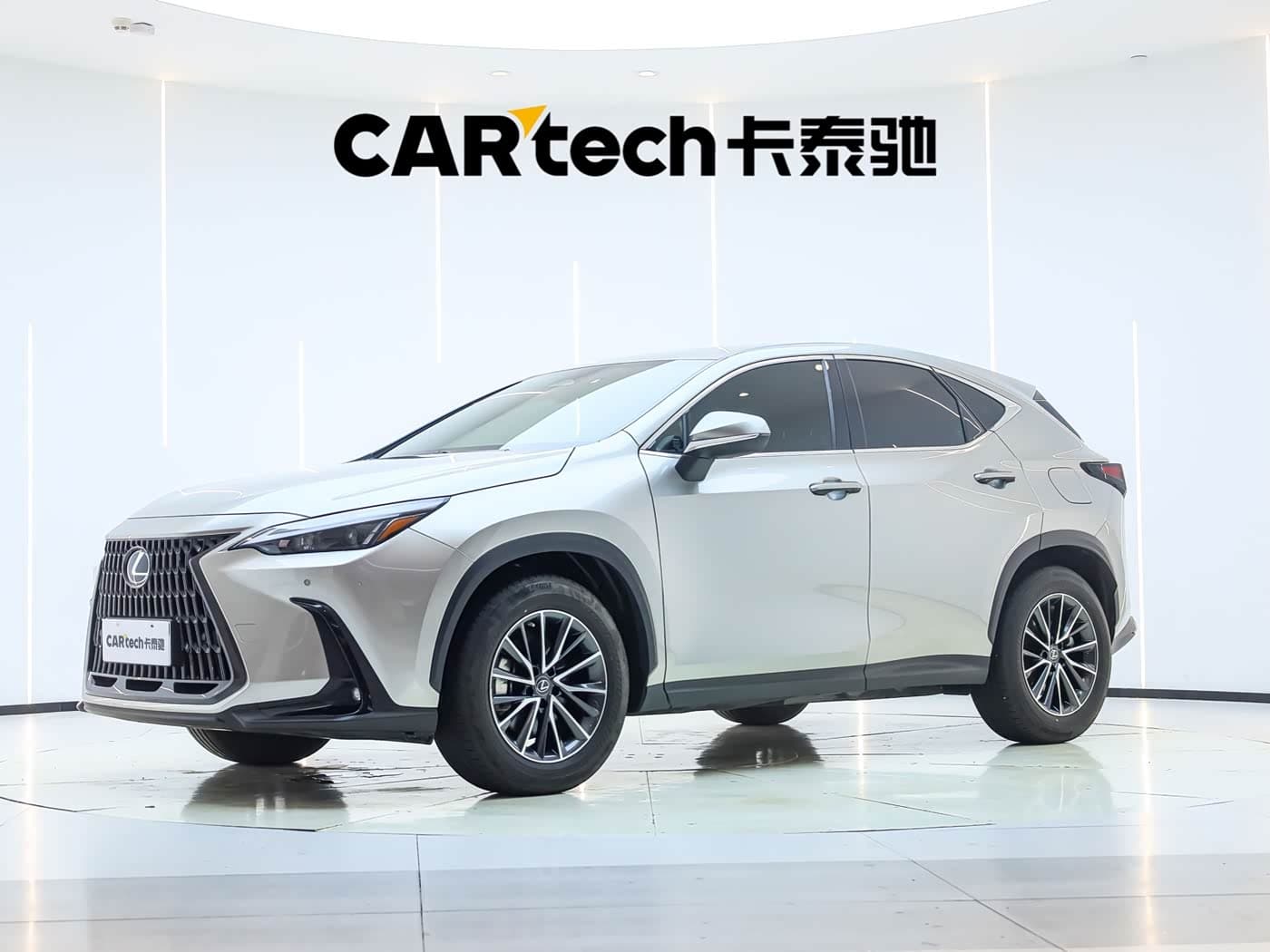 Lexus NX 2023 — Фото 2/20