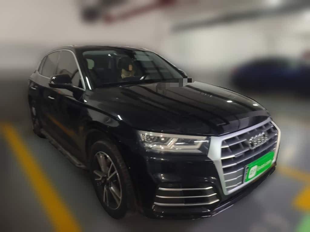 Audi Q5L 2019 — Фото 8/20