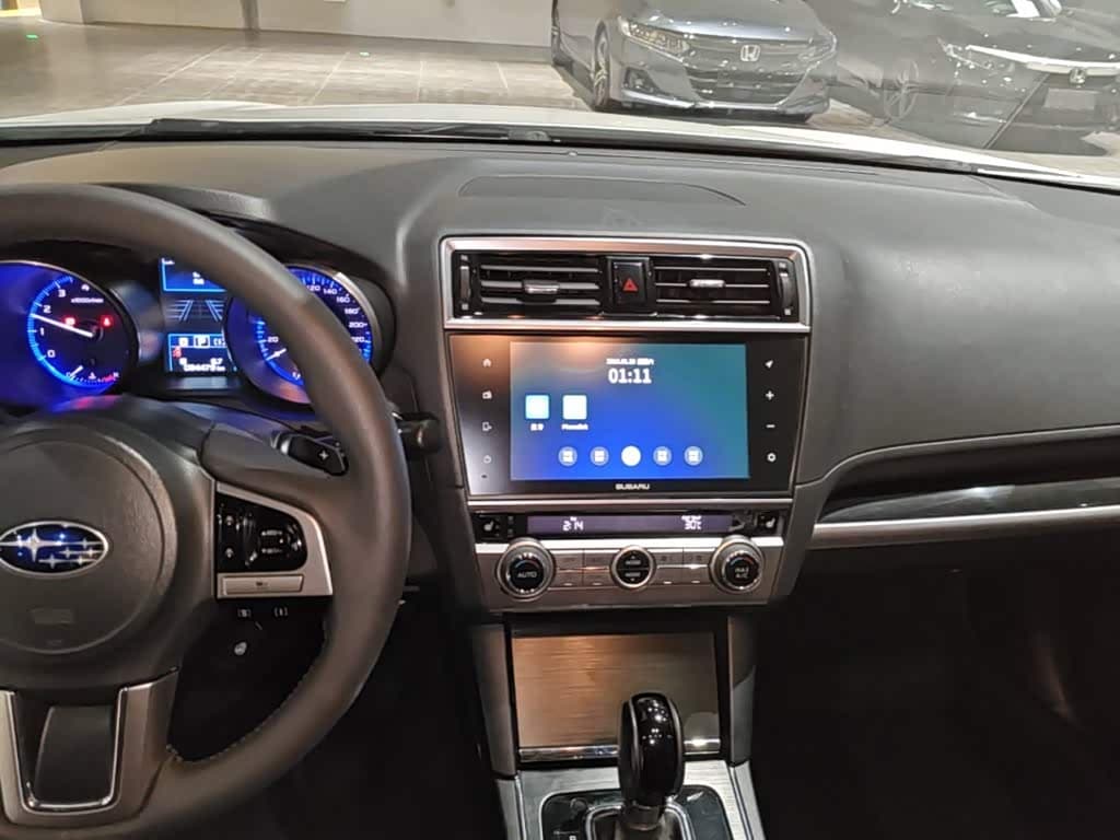 Subaru Legacy 2018 — Фото 13/20