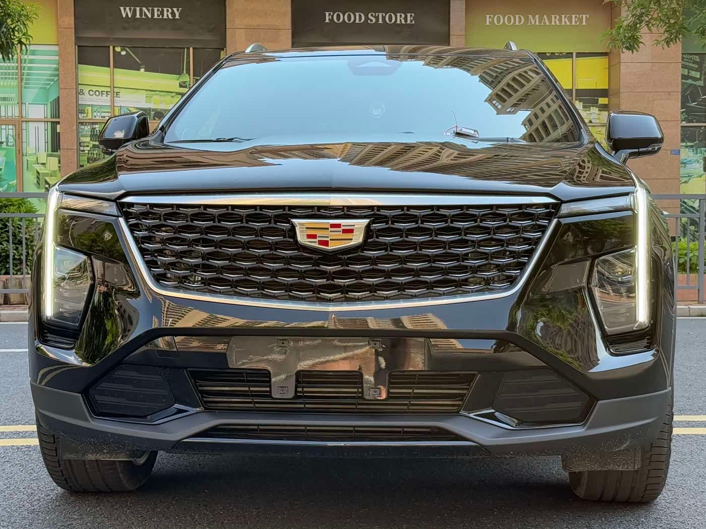 Cadillac XT4 2026 — Фото 2/20