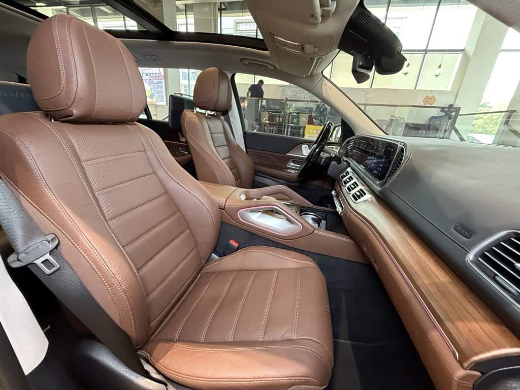 Mercedes-Benz GLS 2024 — Фото 13/20