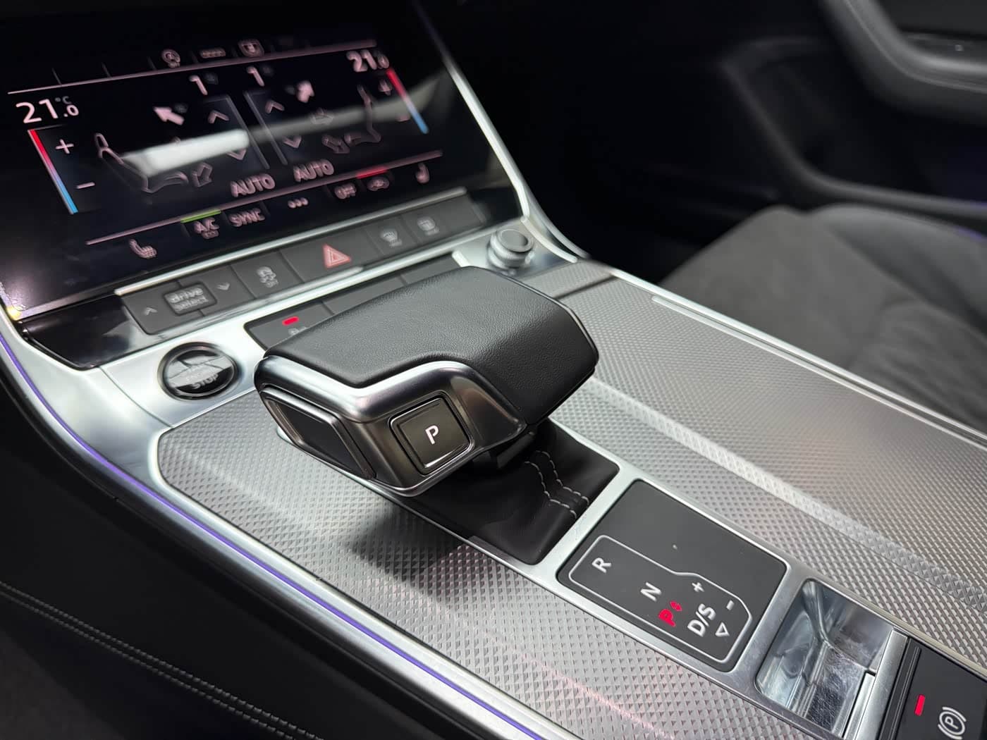 Audi A6L 2021 — Фото 13/20