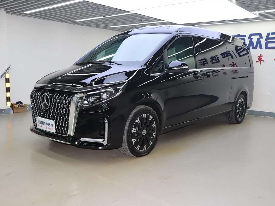 Mercedes-Benz V-Class 2025 — Фото 1/20