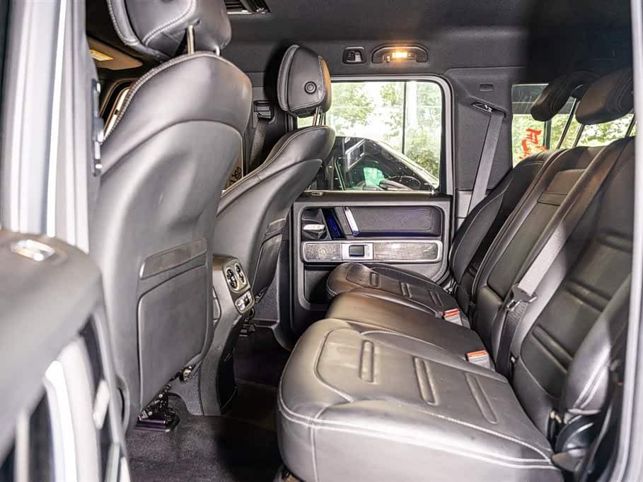 Mercedes-Benz G-Class 2020 — Фото 11/20