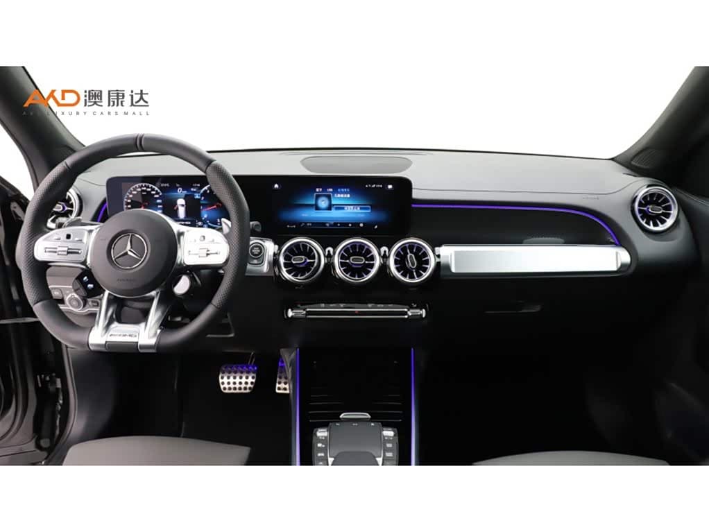 Mercedes-Benz GLB AMG 2023 — Фото 5/11