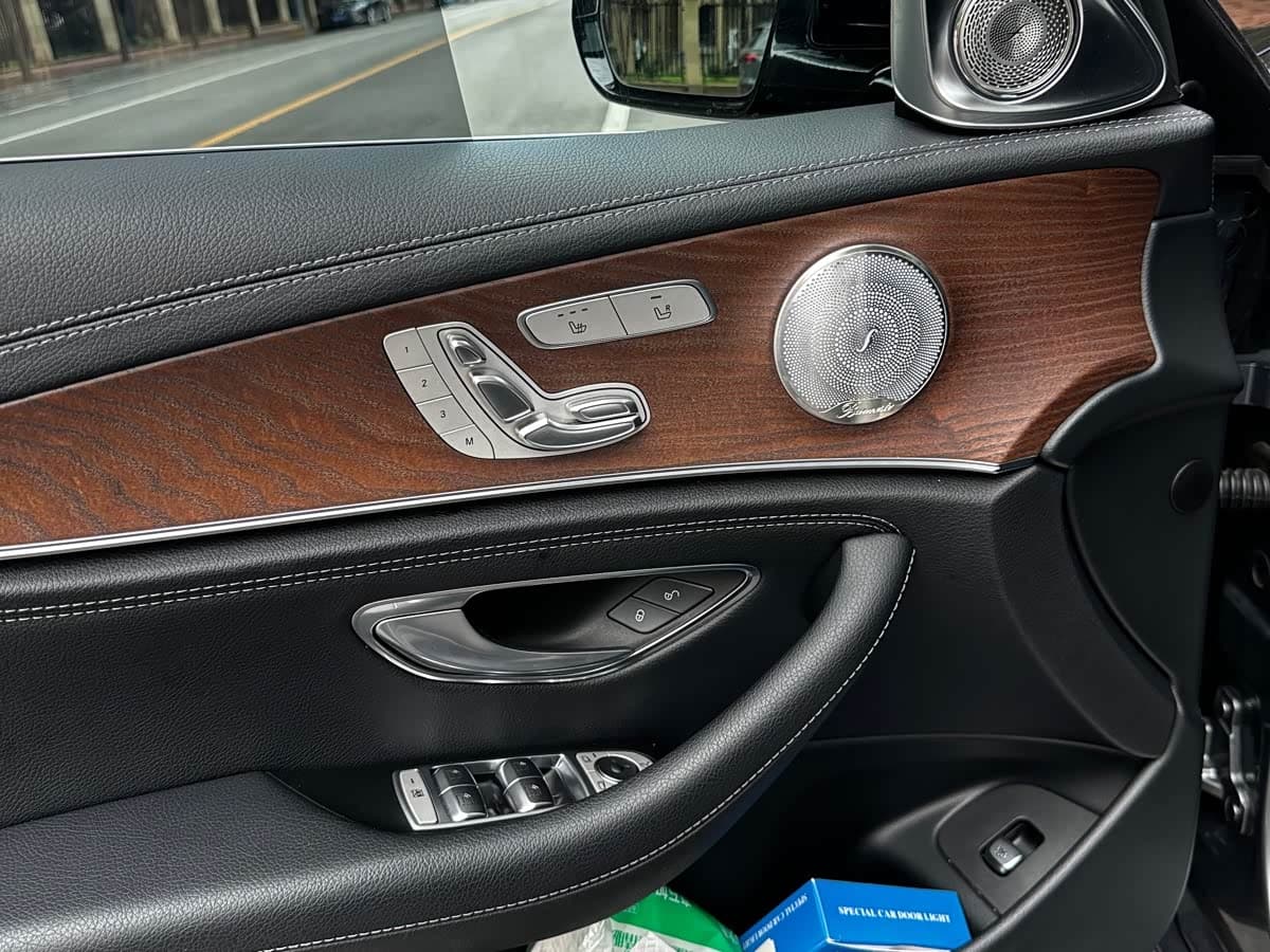 Mercedes-Benz E-Class 2020 — Фото 9/11
