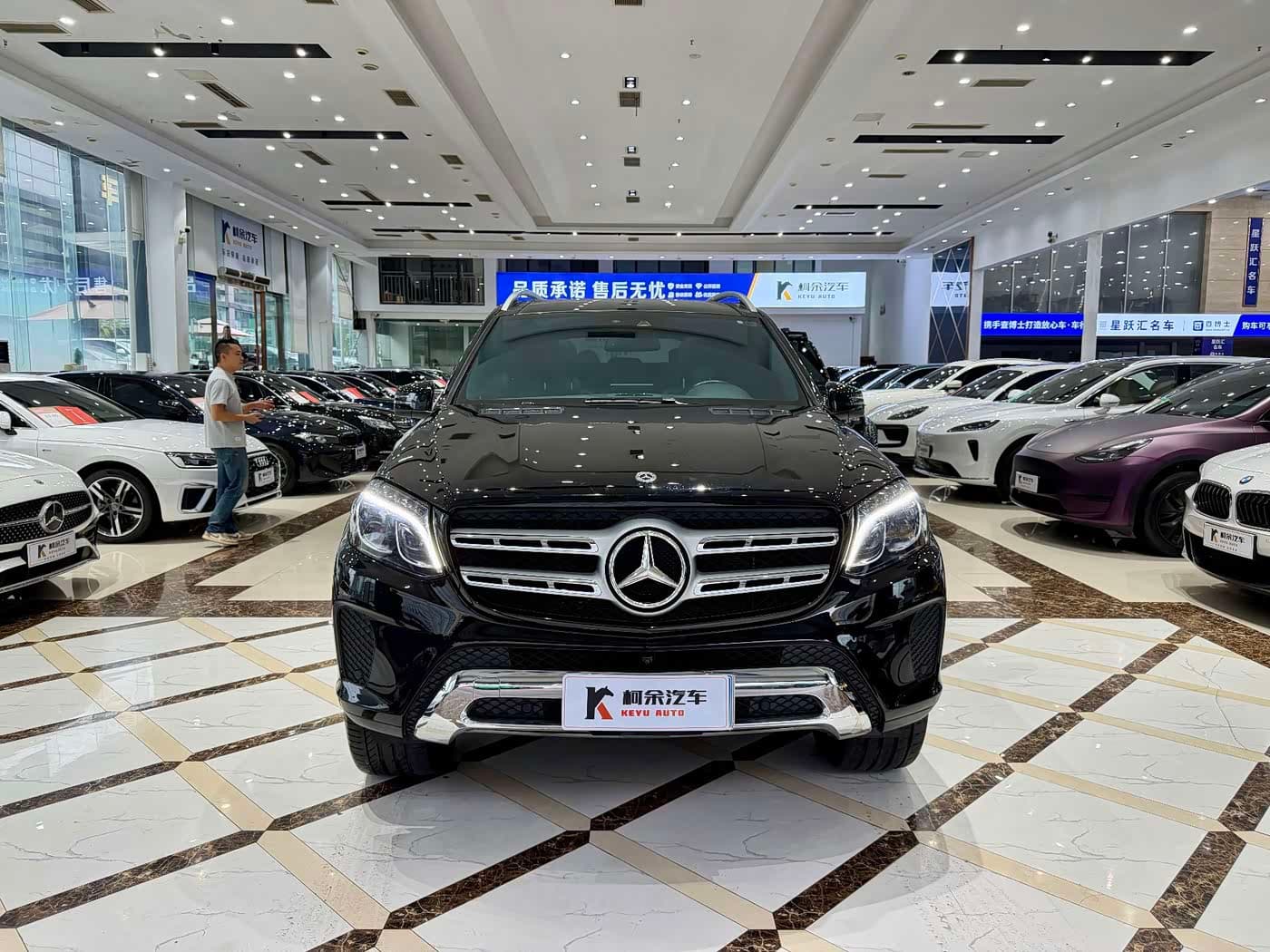 Mercedes-Benz GLS 2019 — Фото 2/14