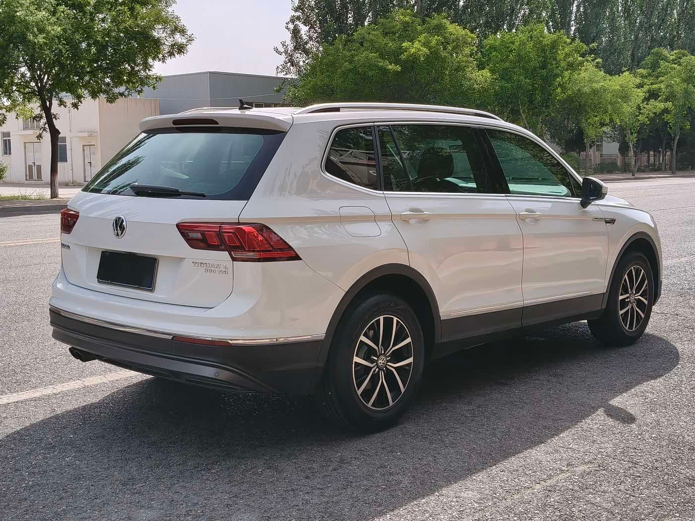 Volkswagen Tiguan L 2017 — Фото 9/9