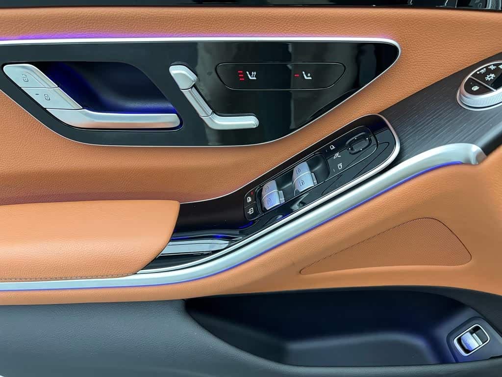 Mercedes-Benz S-Class 2025 — Фото 17/20