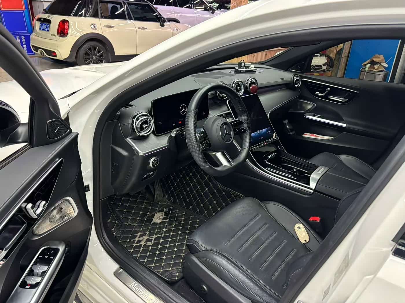 Mercedes-Benz C-Class 2022 — Фото 8/9