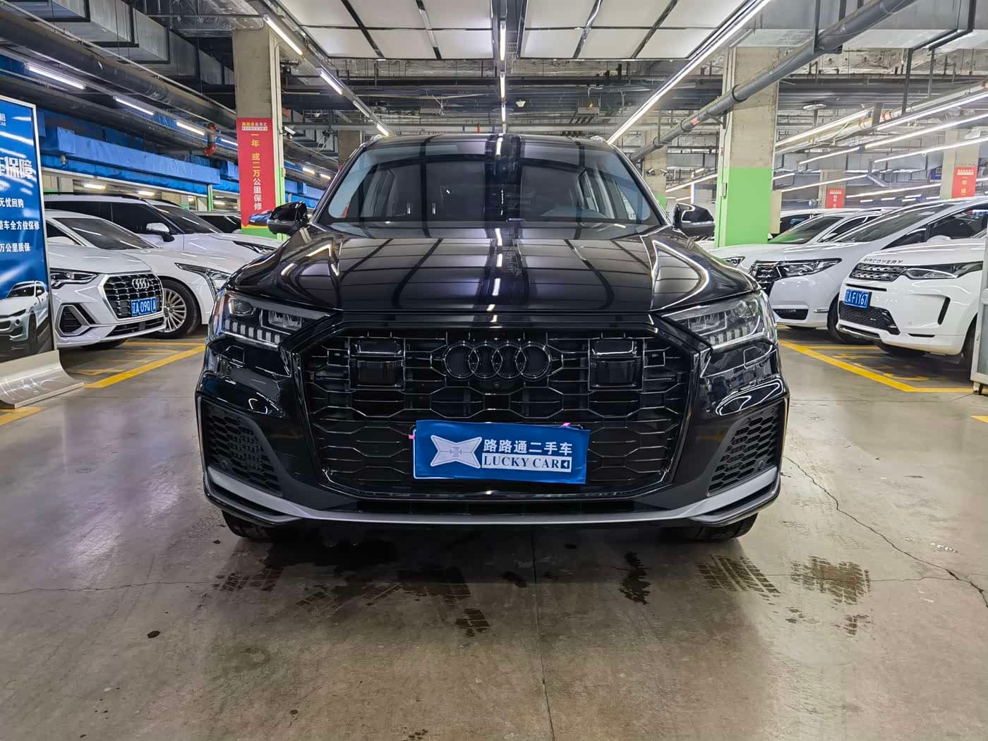 Audi Q7 2020 — Фото 2/20