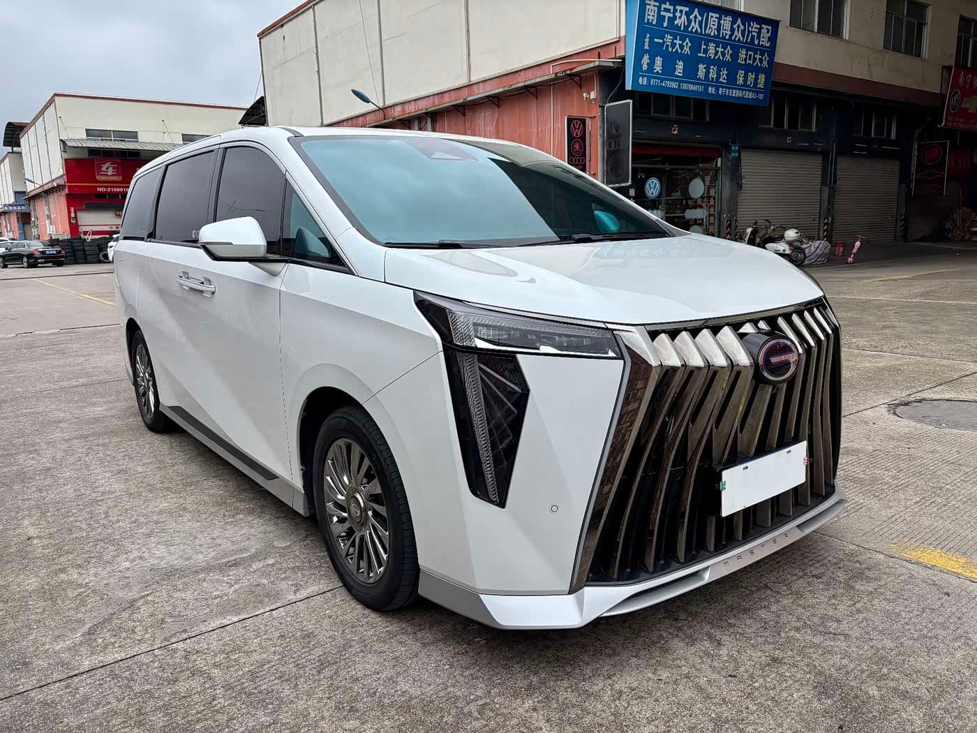 GAC Trumpchi Trumpchi M8 2024 — Фото 3/15