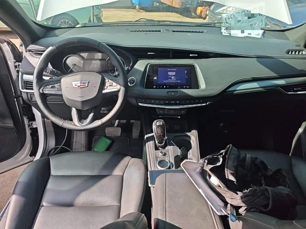 Cadillac XT4 2020 — Фото 10/20