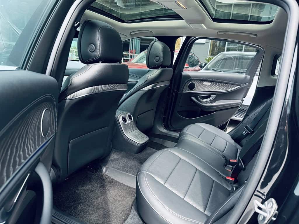 Mercedes-Benz E-Class New Energy 2022 — Фото 13/16