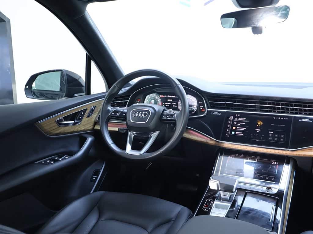 Audi Q7 2022 — Фото 14/20