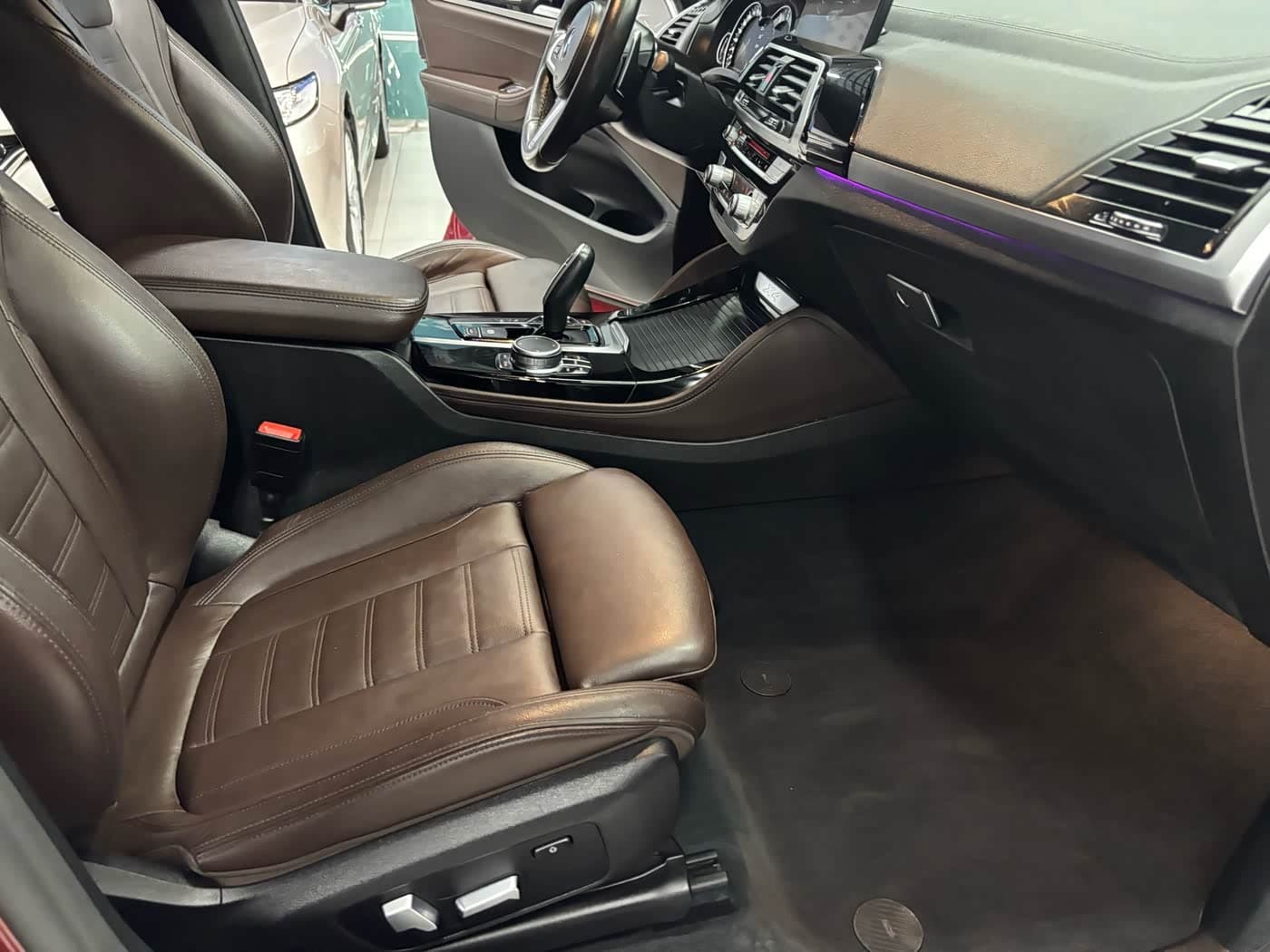 BMW X4 2020 — Фото 11/13