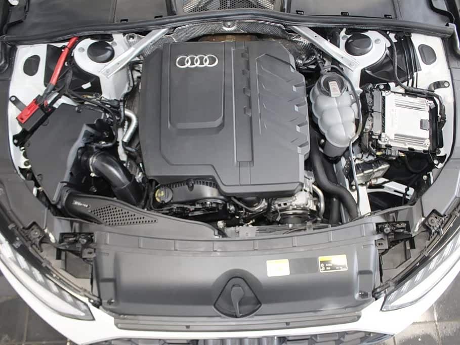 Audi A4L 2024 — Фото 15/15