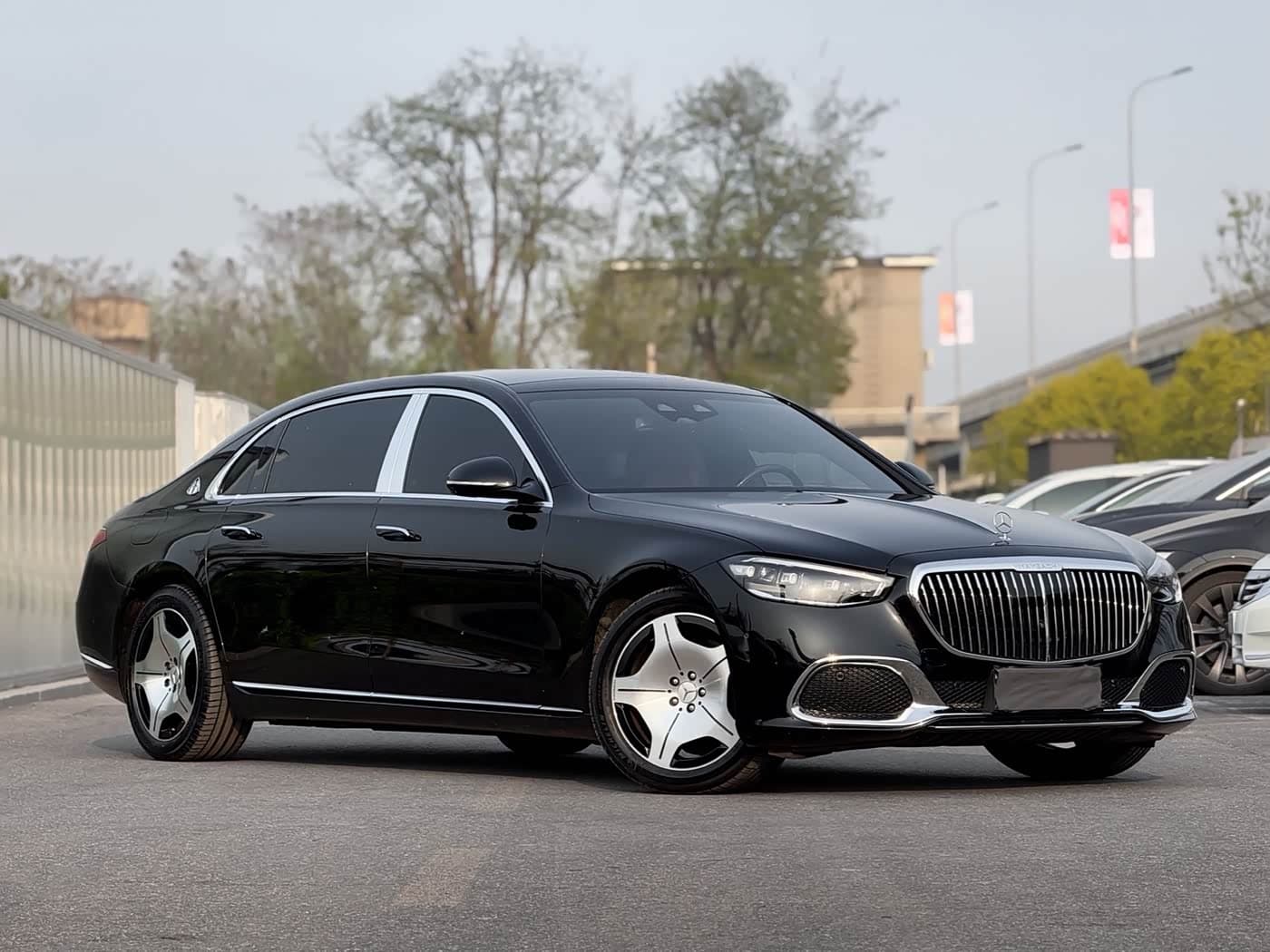Mercedes-Benz Maybach S-Class 2023 — Фото 3/18