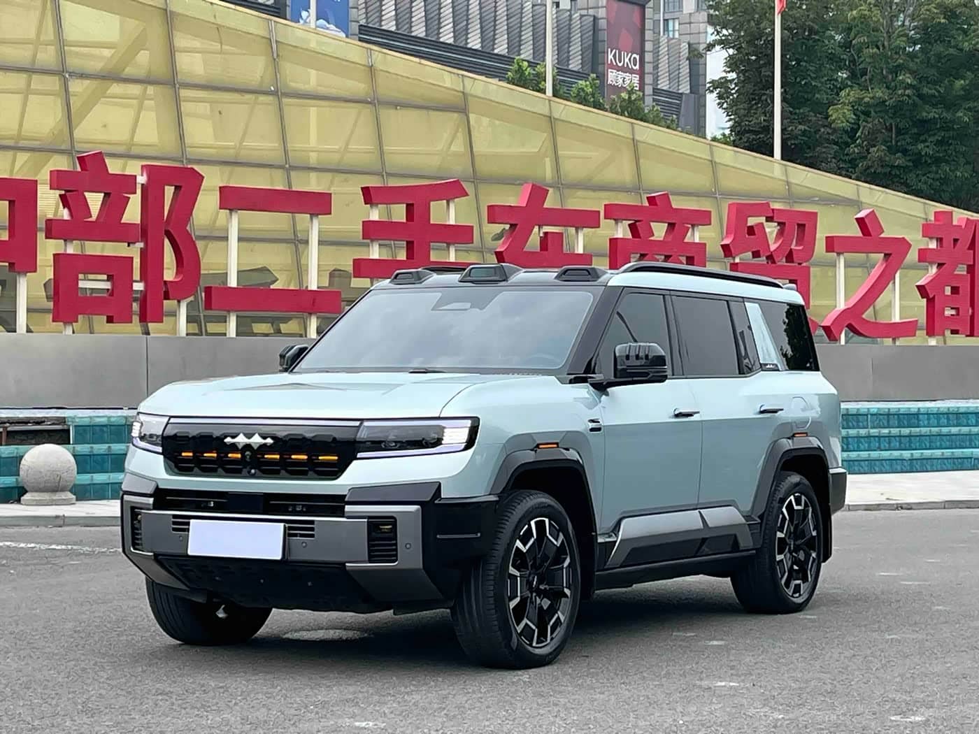 Fang Cheng Bao Leopard 8, 2024