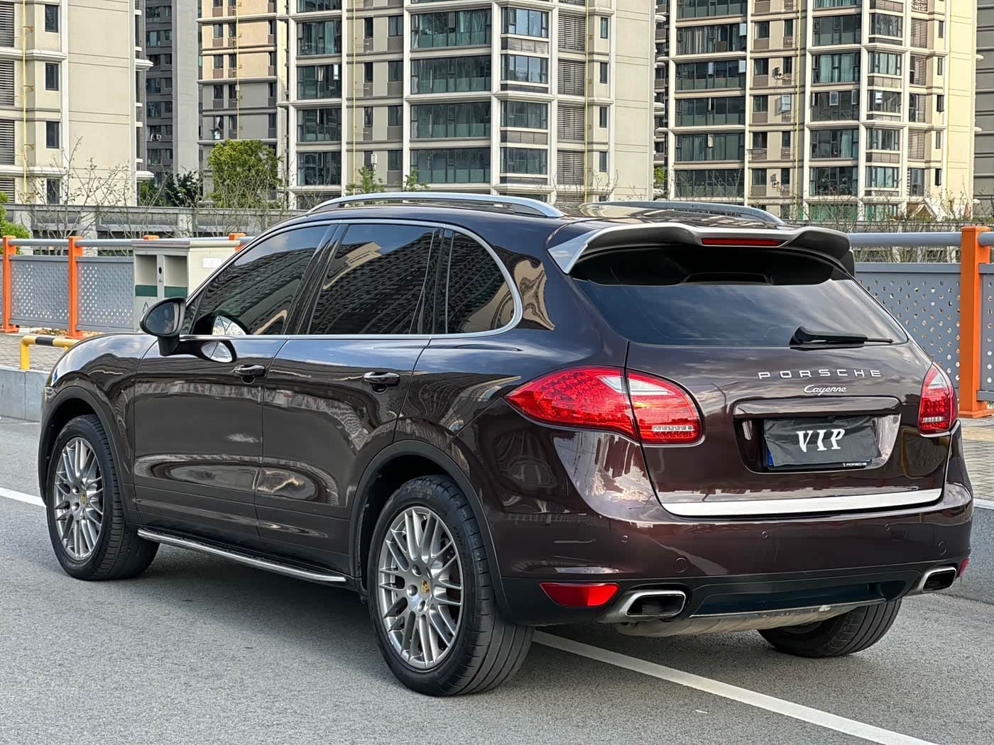 Porsche Cayenne 2015 — Фото 15/15