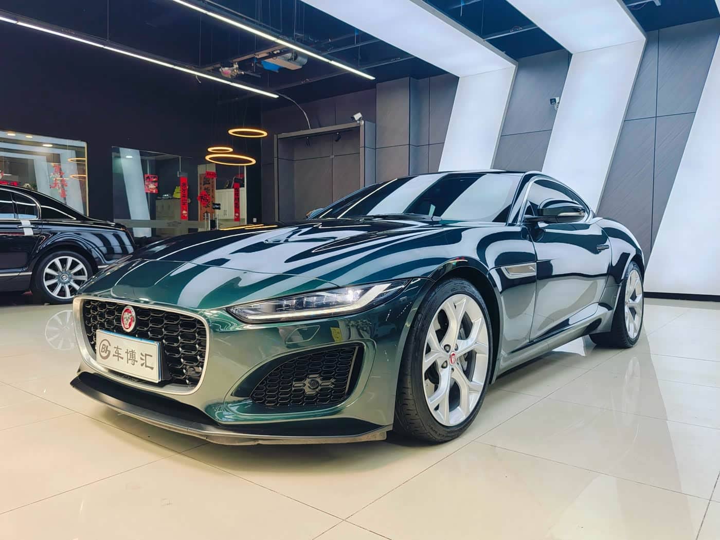 Jaguar F-TYPE, 2021