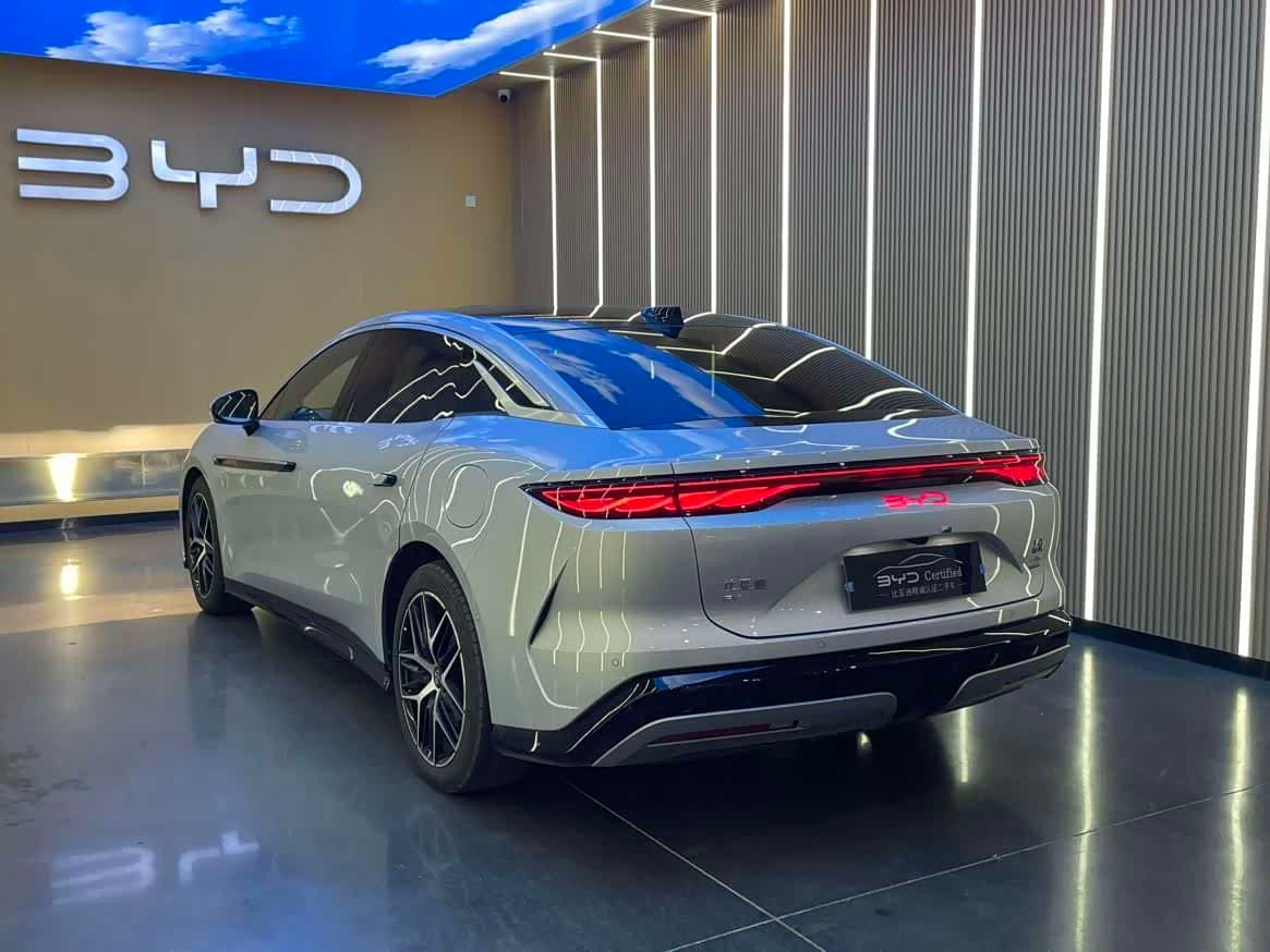 BYD Han L 2025 — Фото 19/19