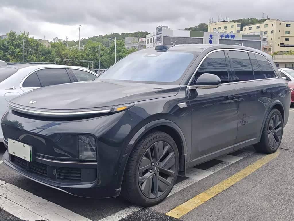 Li Auto Li L8, 2025