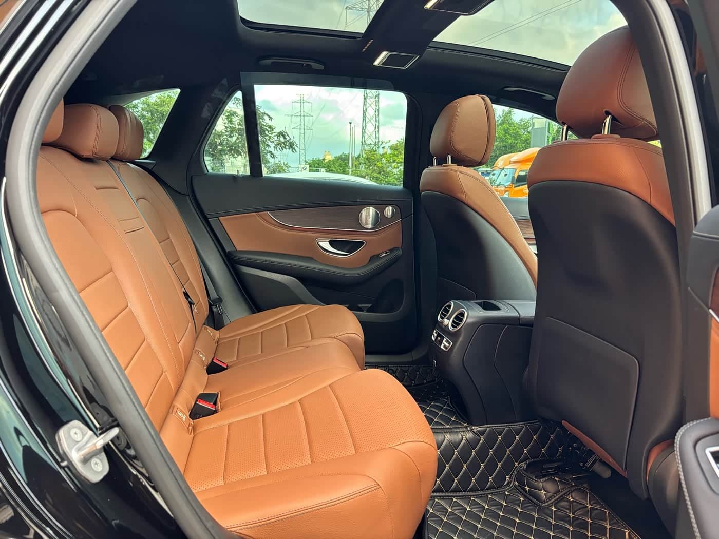Mercedes-Benz GLC 2020 — Фото 13/20