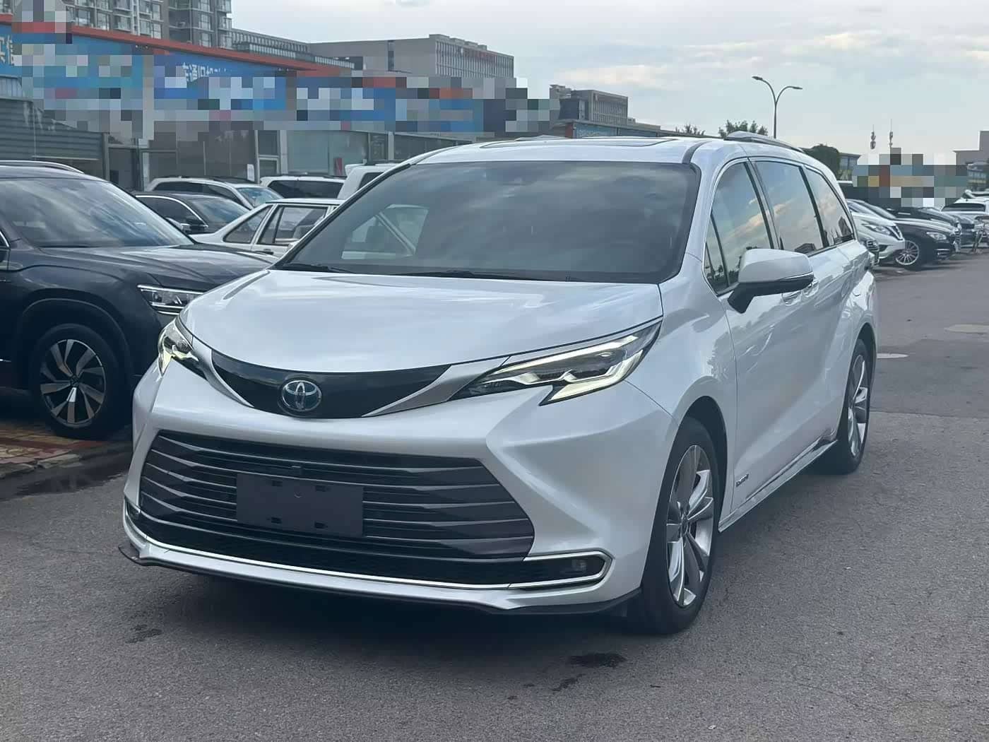 Toyota Sienna, 2024
