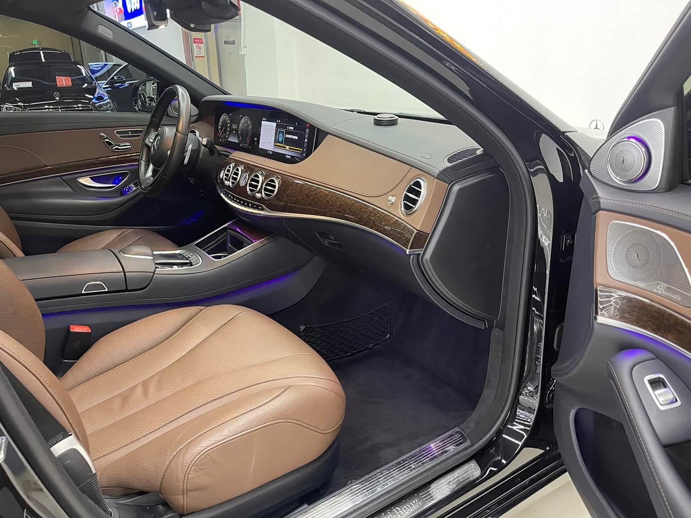 Mercedes-Benz S-Class 2019 — Фото 9/19
