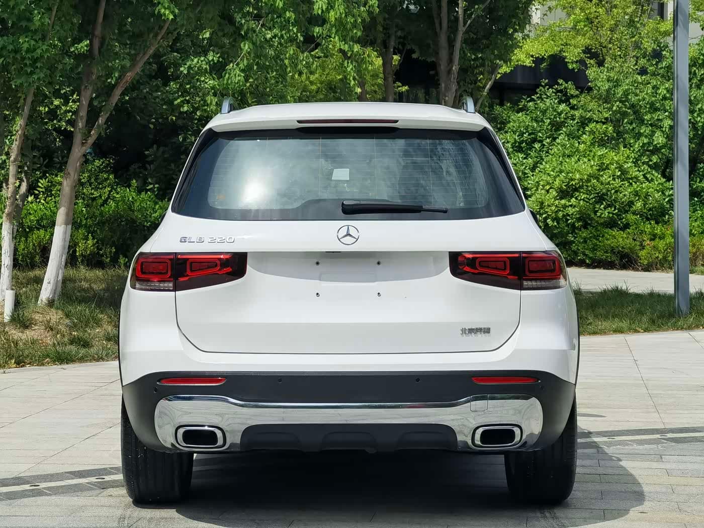 Mercedes-Benz GLB 2023 — Фото 6/18