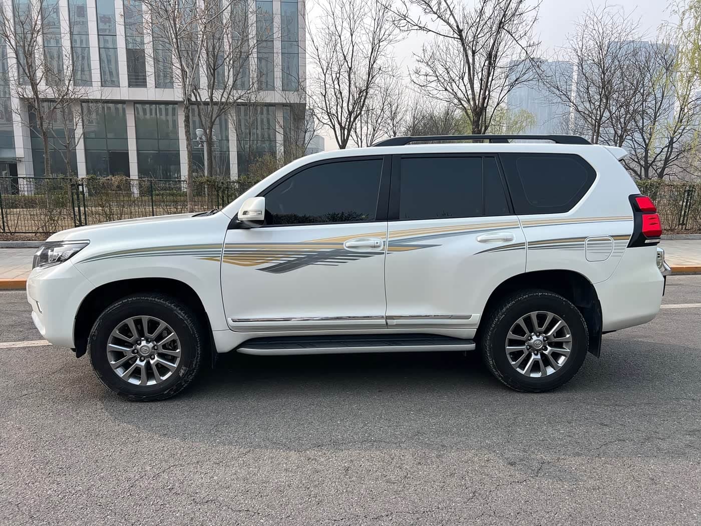Toyota Prado 2018 — Фото 7/14