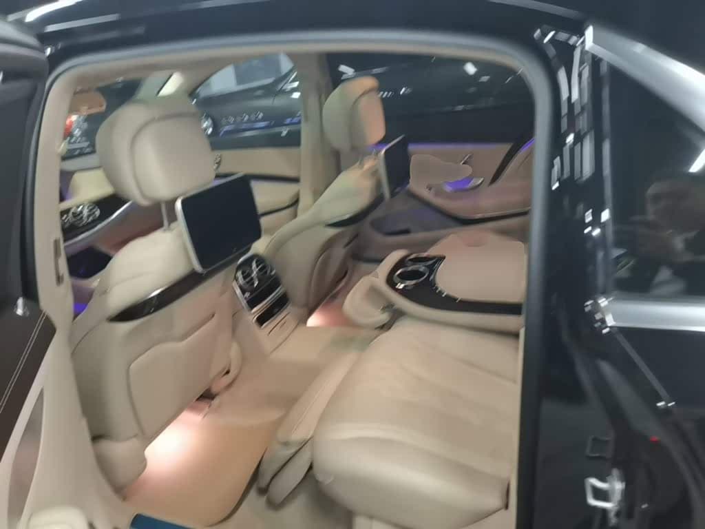 Mercedes-Benz Maybach S-Class 2017 — Фото 13/20