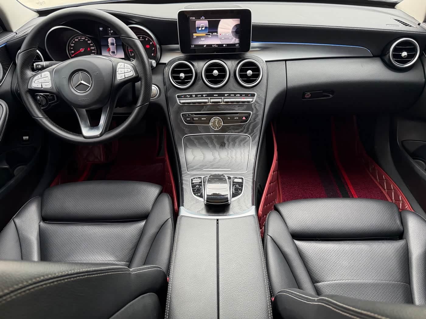 Mercedes-Benz C-Class 2018 — Фото 20/20