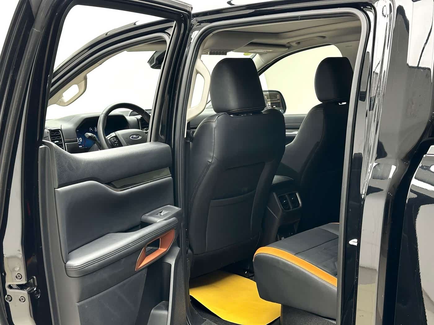Ford Ranger 2024 — Фото 13/15