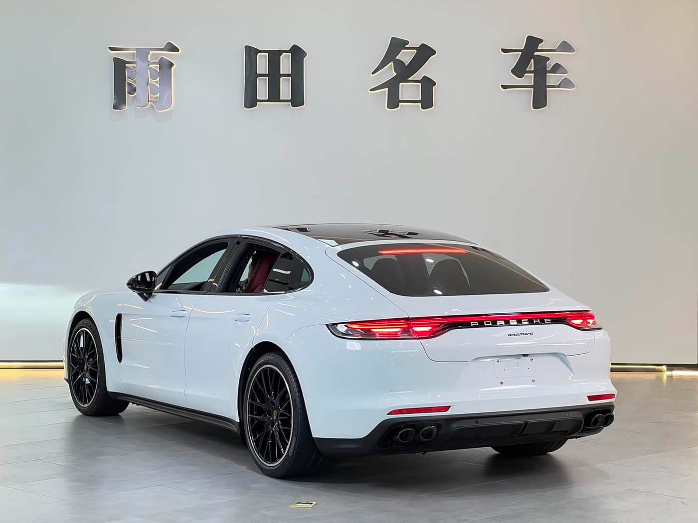 Porsche Panamera 2021 — Фото 12/13