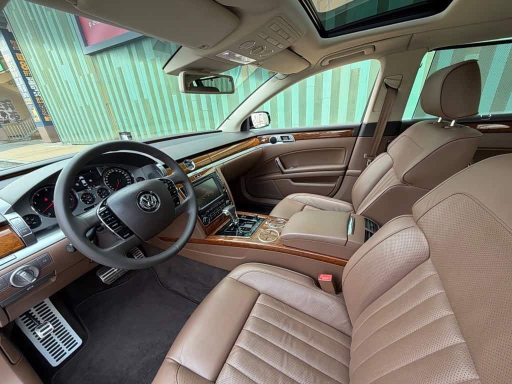 Volkswagen Phaeton 2015 — Фото 3/11