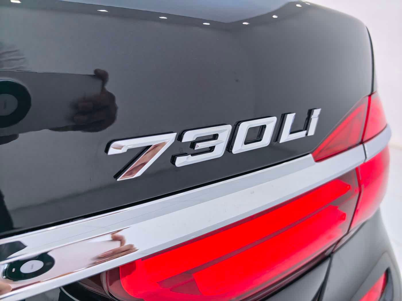 BMW 7 Series 2018 — Фото 18/18