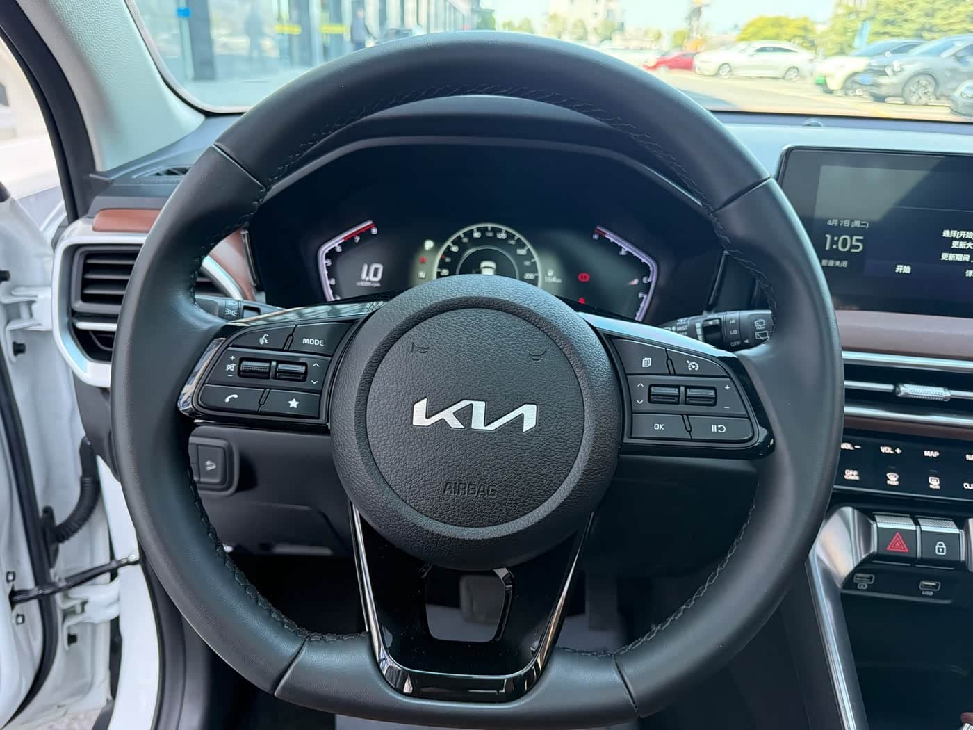 Kia Sportage 2022 — Фото 8/20