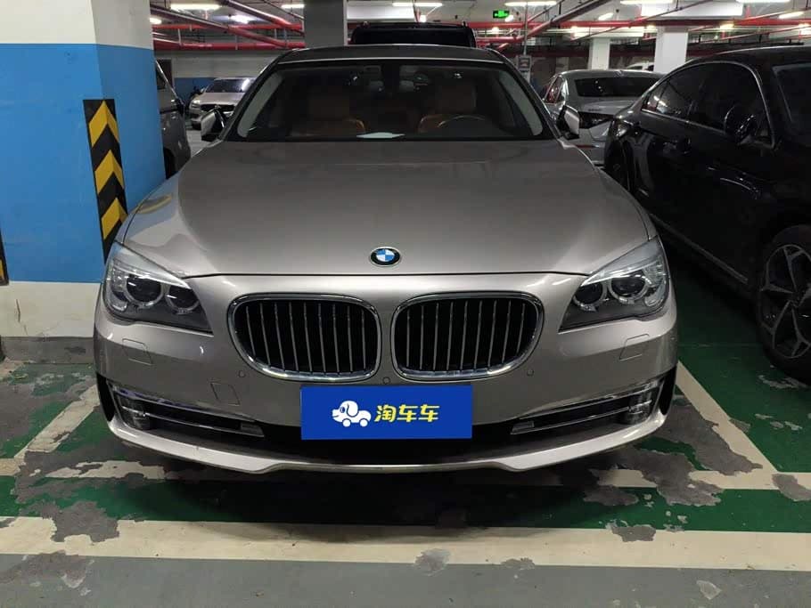BMW 7 Series 2013 — Фото 2/16