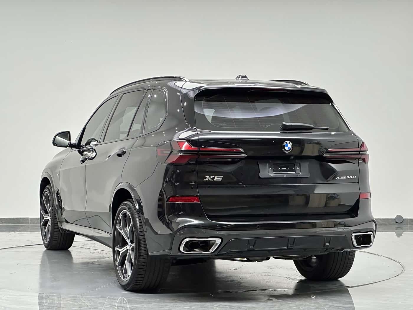 BMW X5 2024 — Фото 7/20