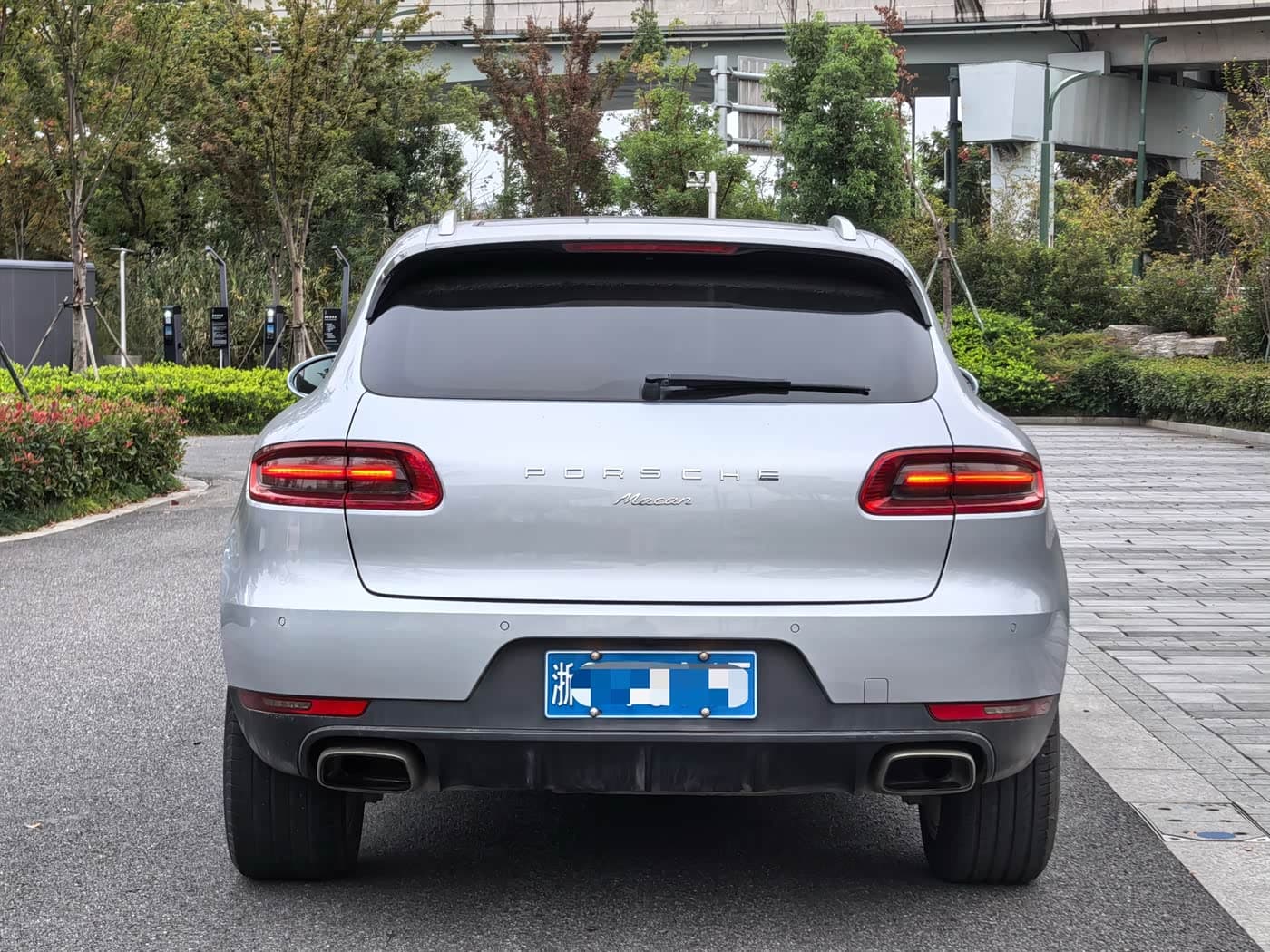 Porsche Macan 2017 — Фото 5/16
