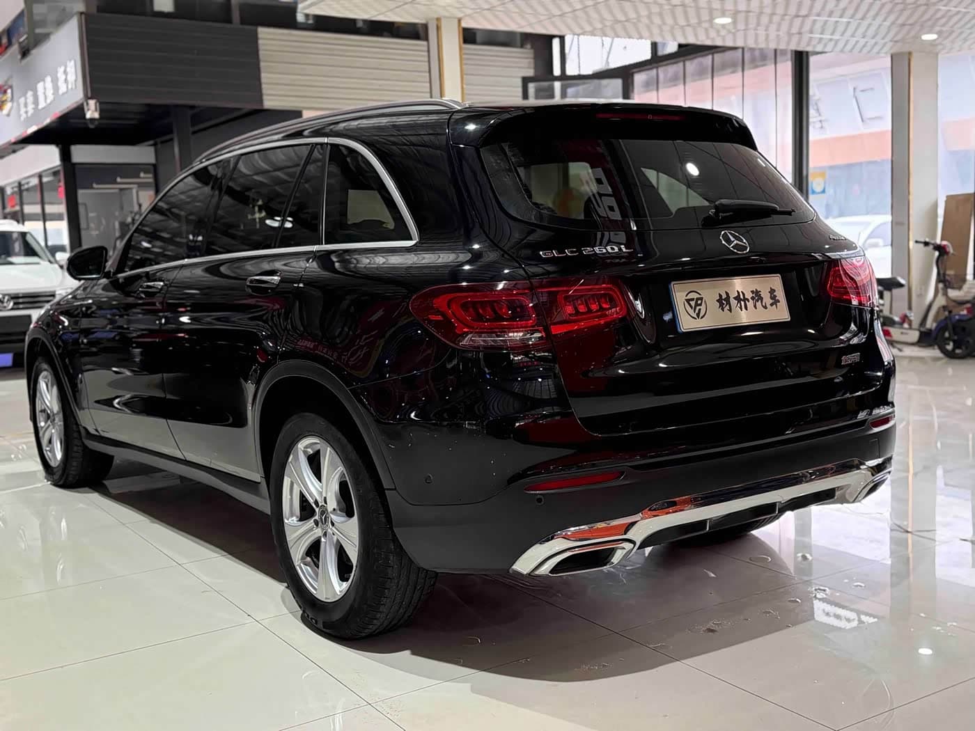 Mercedes-Benz GLC 2020 — Фото 4/16
