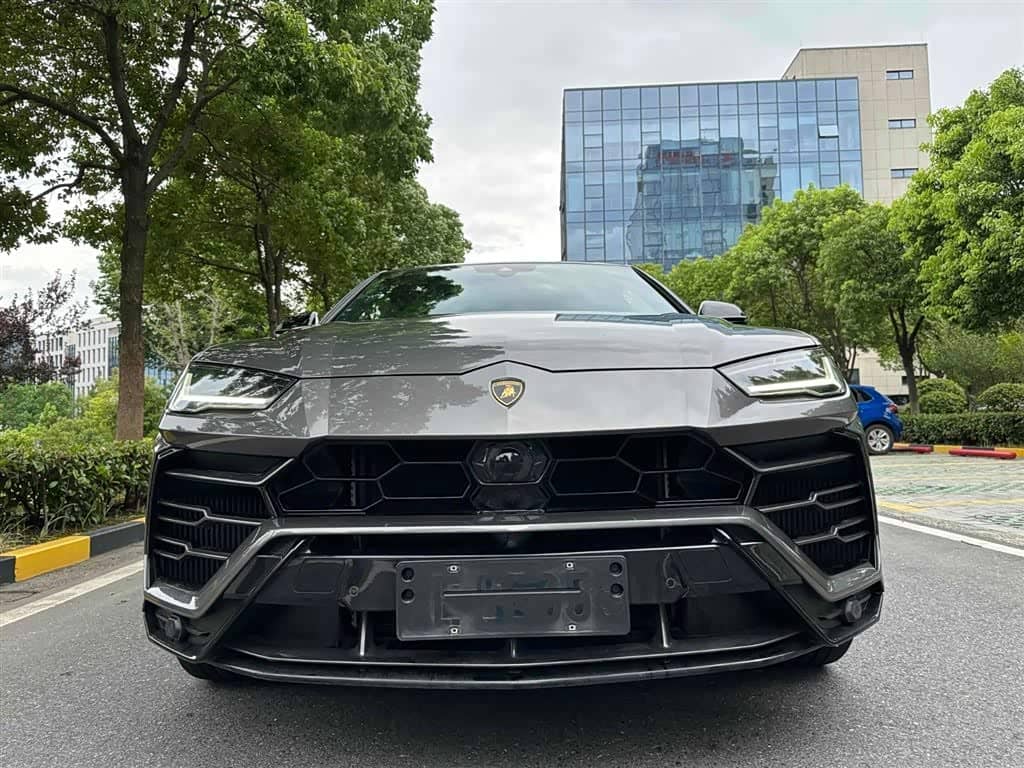 Lamborghini Urus, 2021