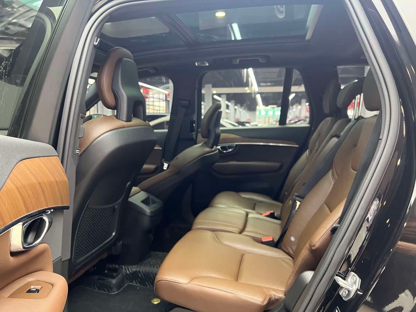 Volvo XC90 2020 — Фото 19/20