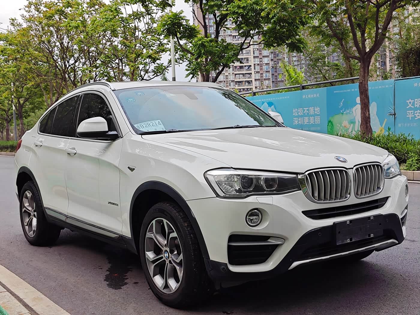BMW X4 2016 — Фото 3/18