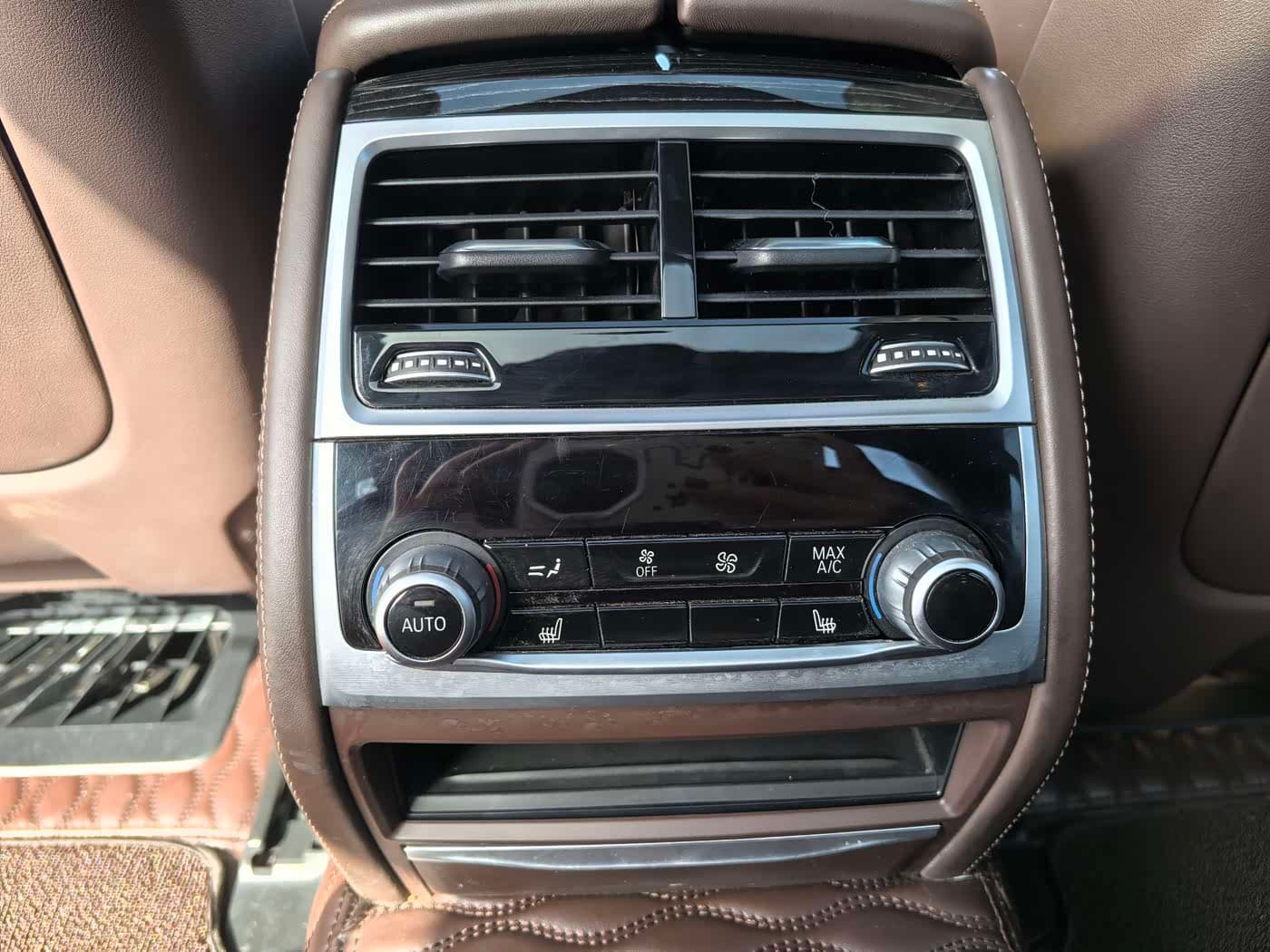 BMW 7 Series 2020 — Фото 17/20