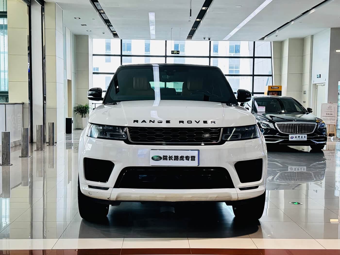 Land Rover Range Rover Sport 2018 — Фото 13/19
