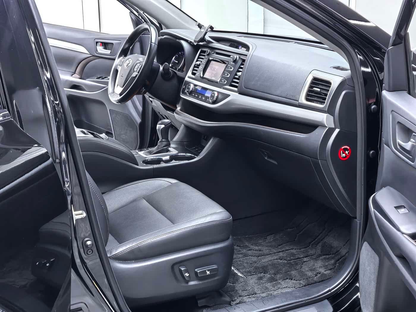 Toyota Highlander 2016 — Фото 12/16